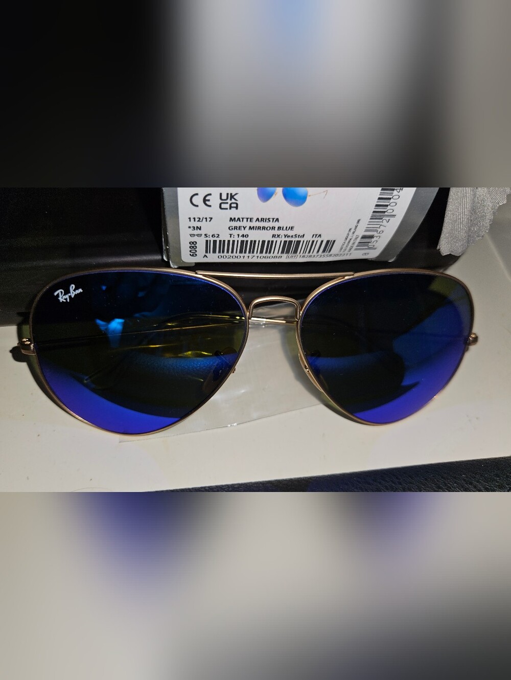 Ray-Ban Aviator Large Metal Sunglasses - Gold Frame with Blue Mirror Lenses - Picture 6 of 9